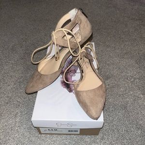 Jessica Simpson Zuni in Taupe Size 6.5